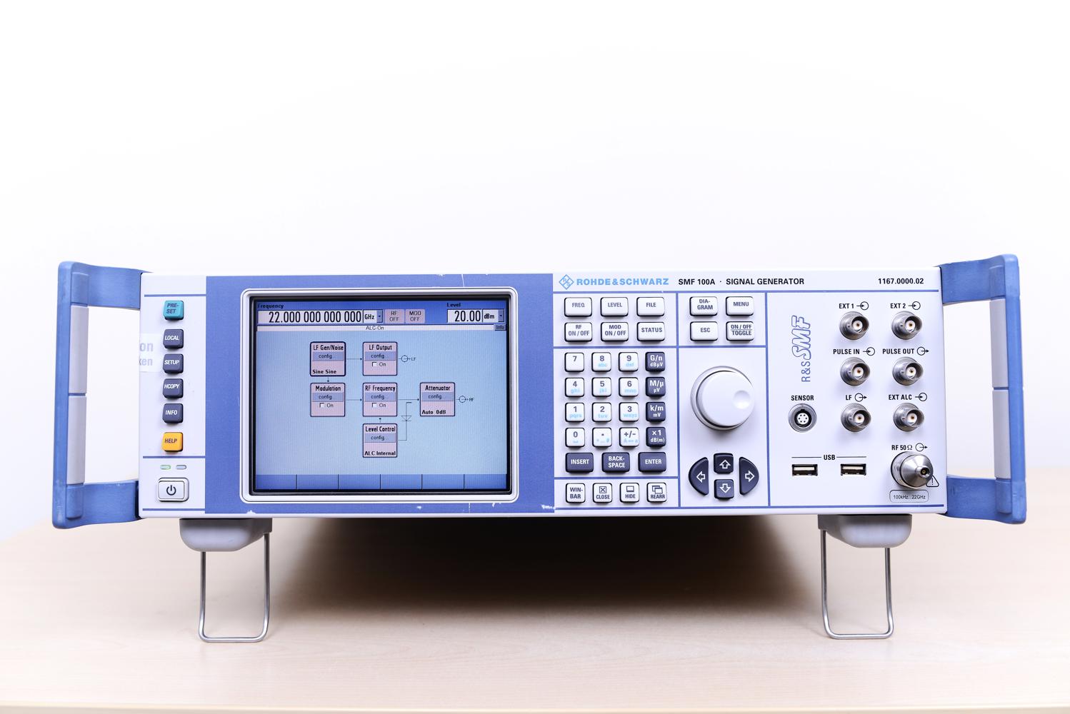 Генератор сигналов Rohde & Schwarz SMF100A